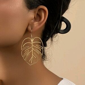Gold Leaf Earrings